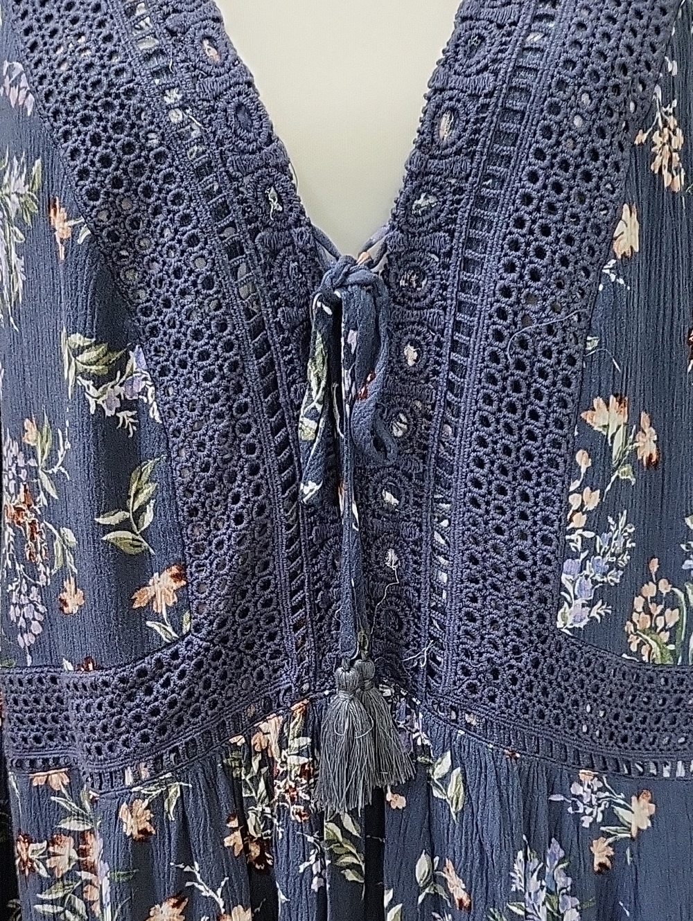 Torrid Boho Gauze Babydoll Top Size 3 3X Blue Floral Lace-Up Peasant Tunic - Picture 5 of 14